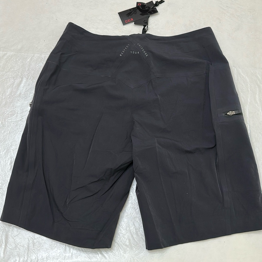 Respect Your Universe Board Short - black - Picture 9 of 14